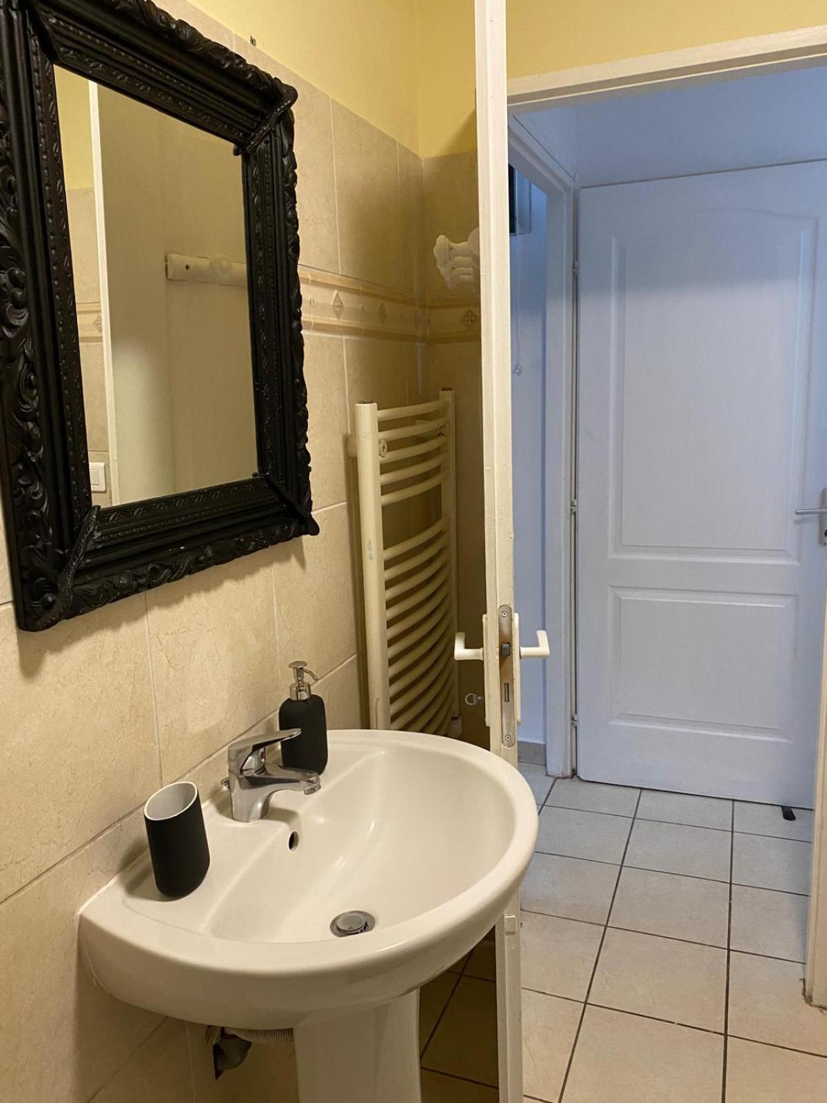 Agreable Rez De Jardin Avec Piscine Et Jacuzzi Cervione Exterior foto