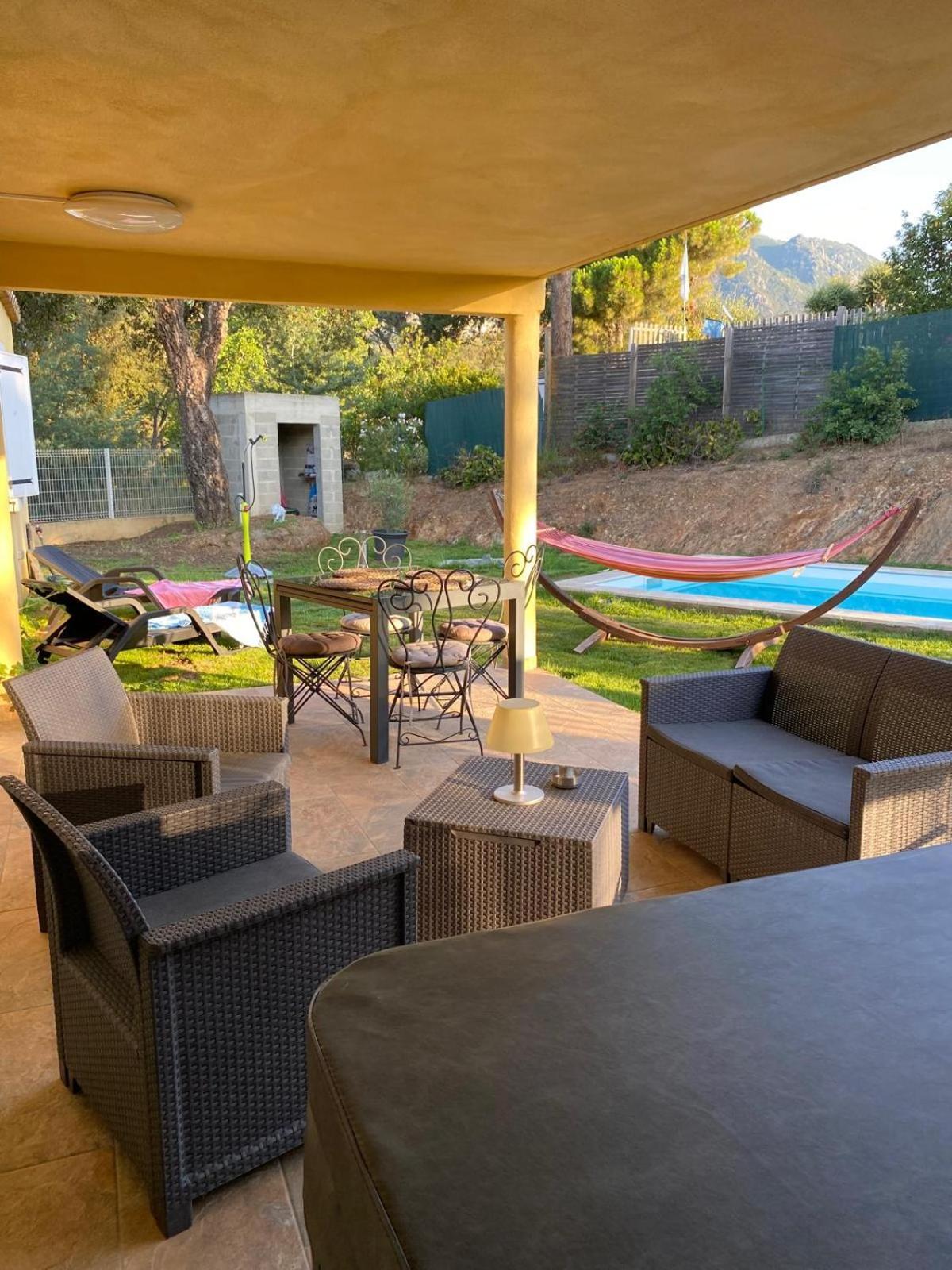 Agreable Rez De Jardin Avec Piscine Et Jacuzzi Cervione Exterior foto